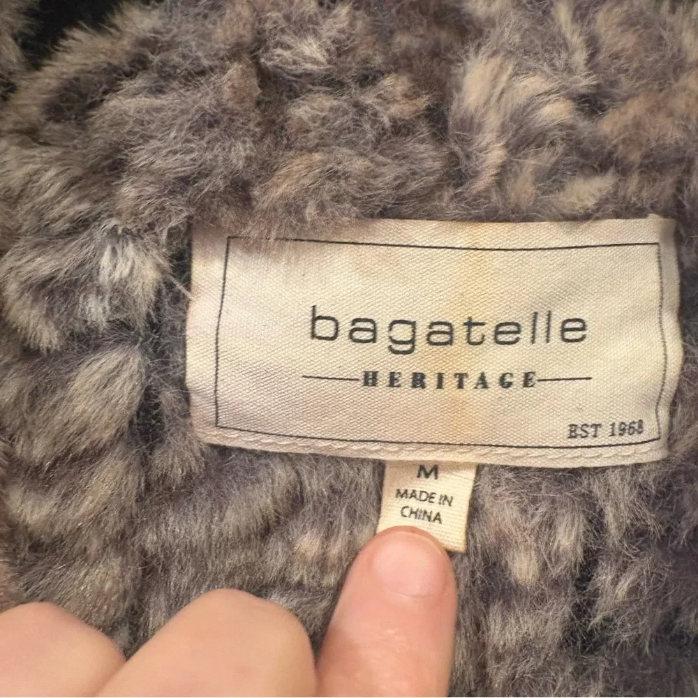 Bagatelle $200 Bloomie’s Heritage Grey Scalloped Faux Fur Draped Vest M P2P 19”